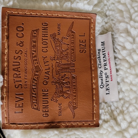 Levi's Premium Sherpa Jean Jacket Size L - Picture 6 of 8